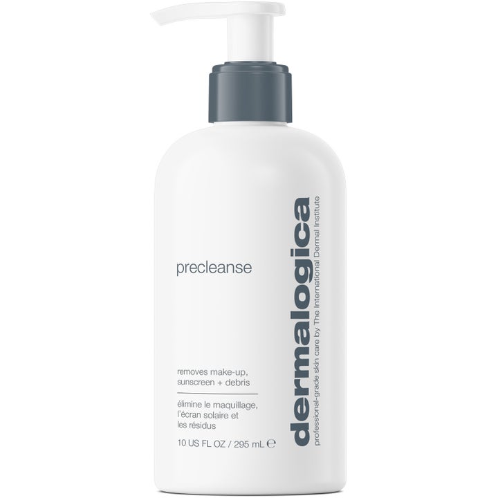 Dermalogica Precleanse 295 ml syväpuhdistava öljy poistaa meikkiä valkoisessa pullossa, jossa on harmaa pumppu.