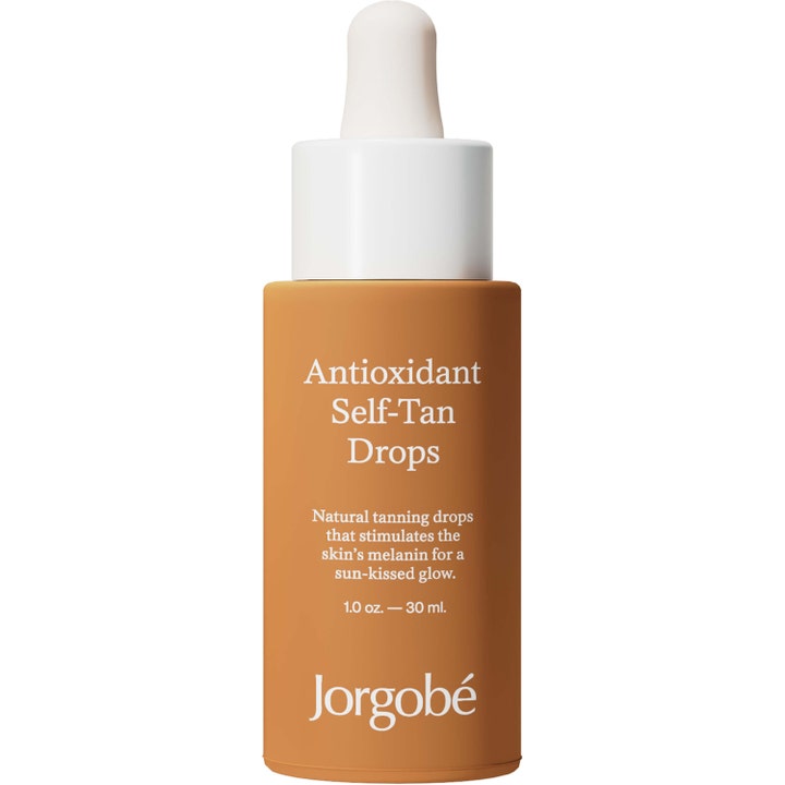 Jorgobé Antioxidant Self-Tan Drops 30 ml itseruskettavat tipat luovat hehkua ruskeassa pullossa valkoisella korkilla.