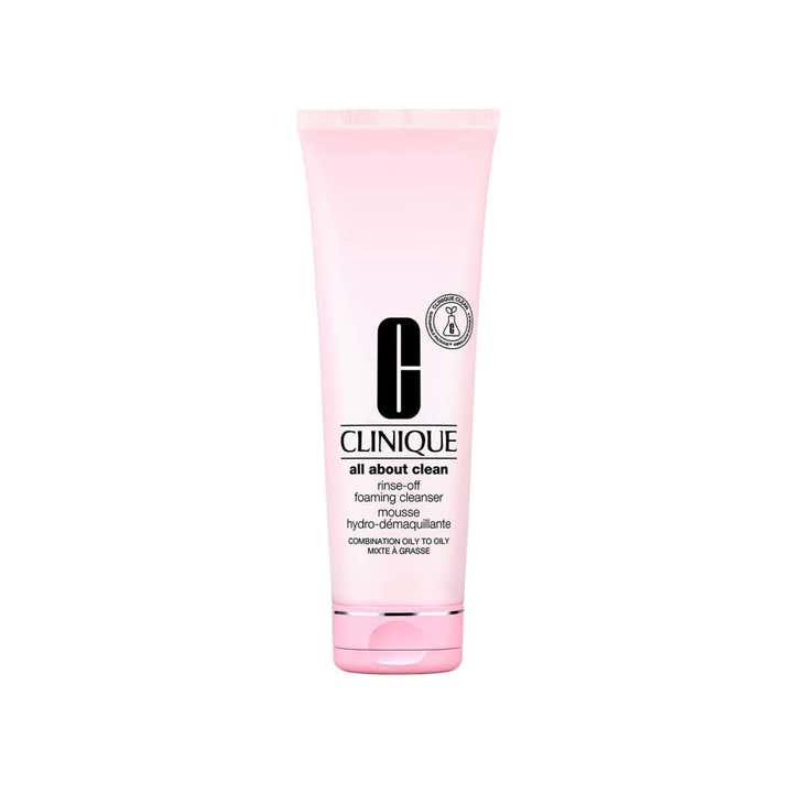 Clinique All About Clean Rinse-Off Foaming Cleanser 150 ml puhdistusvaahto poistaa meikin vaaleanpunaisessa tuubissa.