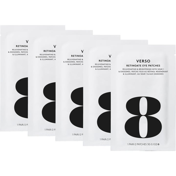 Verso Retinoate Eye Patches 5 paria uudistava silmänympärysnaamio valkoisissa pusseissa mustalla kuviolla