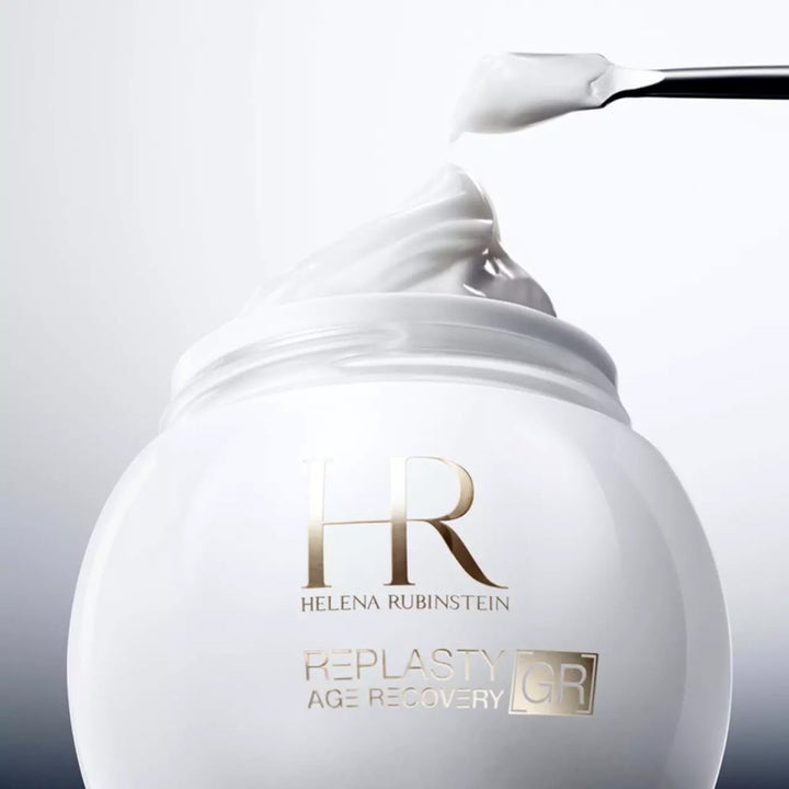 Helena Rubinstein Replasty Age Recovery 50 ml elvyttävä päivävoide valkoisessa purkissa täyteläisellä koostumuksella.