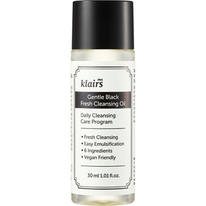 Klairs Gentle Black Fresh Cleansing Oil 30 ml puhdistusöljy kirkkaassa muovipullossa, jossa on musta kierrekorkki