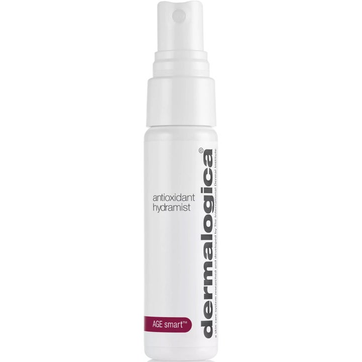 Dermalogica Antioxidant Hydramist 30 ml kiinteyttävä kasvosuihke valkoisessa pullossa harmaalla suihkepumpulla.