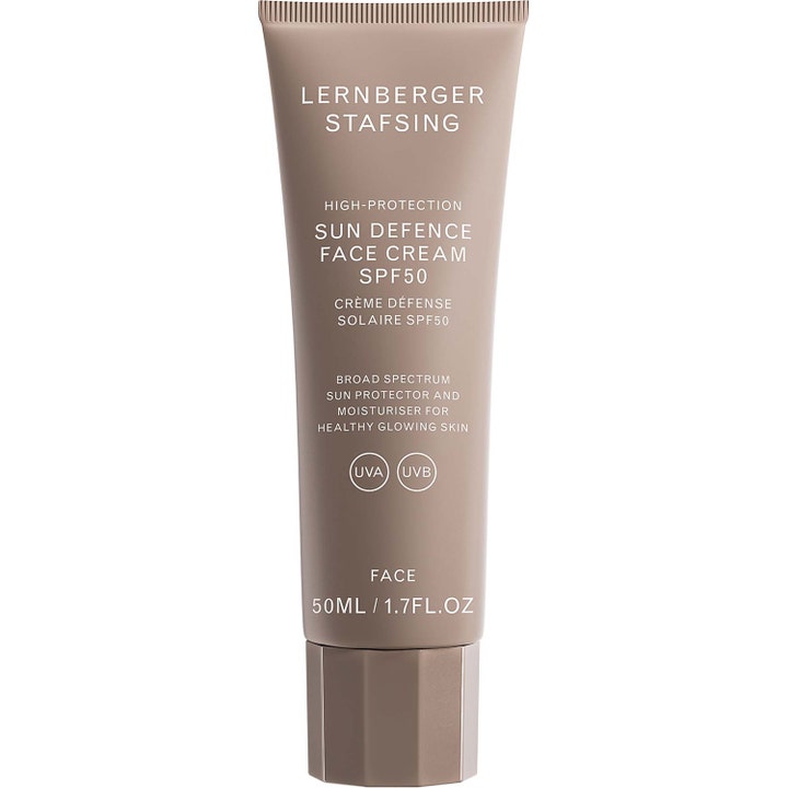 Lernberger Stafsing Sun Defence Face Cream SPF50 50ml aurinkovoide ruskeassa tuubissa suojaa kasvoja.