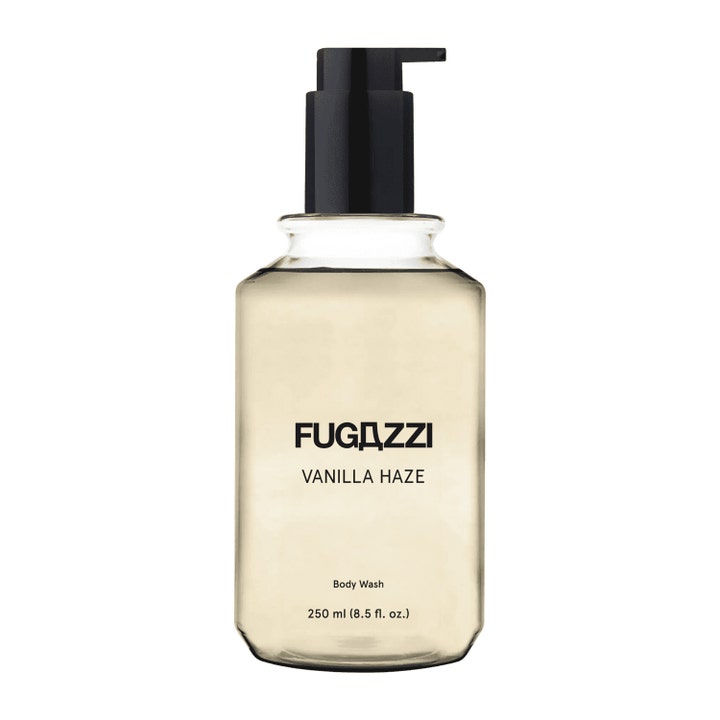 Fugazzi Vanilla Haze 250 ml puhdistava suihkugeeli tyylikkäässä läpinäkyvässä pullossa mustalla pumpulla.