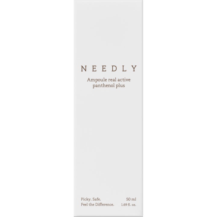 NEEDLY Ampoule Real Active Panthenol Plus 50 ml vahvistava seerumi minimalistisessa valkoisessa pakkauksessa.