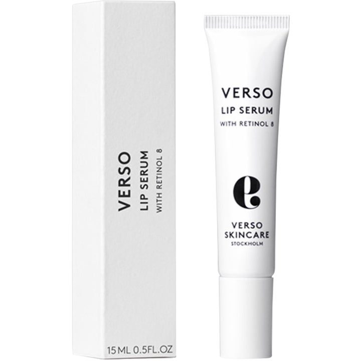 Verso N°9 Lip Serum With Retinol 8 15 ml silottava huuliseerumi valkoisessa tuubissa ja pakkauksessa.