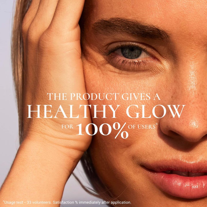 Nuxe Sun-Kissed Fluid 40 ml heleyttävä aurinkovoide kasvoille antaa iholle Healthy Glow -hehkun lähikuvassa