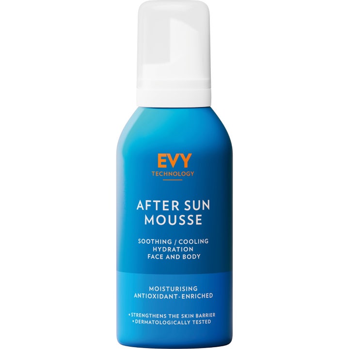 Evy After Sun Mousse 150 ml rauhoittava vartalovaahto sinisessä pullossa valkoisella korkilla.