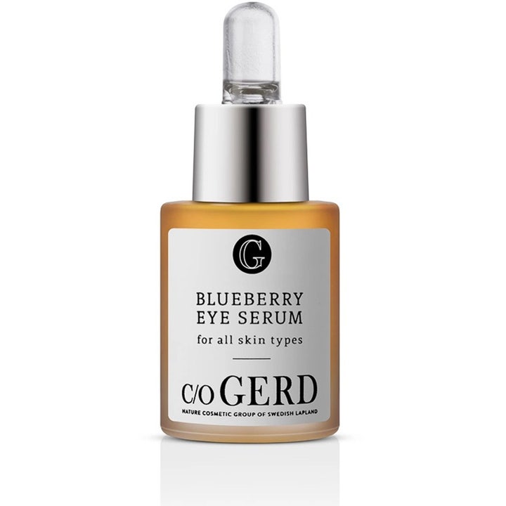 C/O Gerd Blueberry Eye Serum 10 ml elvyttävä silmänympärysseerumi himmeässä lasipullossa jossa on hopeinen pipettikorkki