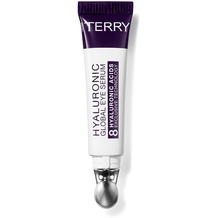 By Terry Hyaluronic Global Eye Serum 15 ml kosteuttava ögonserum valkoisessa tuubissa metallisella aplikaattorilla.