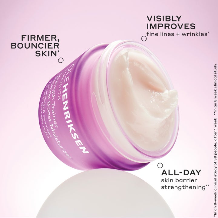 Ole Henriksen Strength Trainer Peptide Boost Moisturizer 50 ml kasvovoide vaaleanpunaisessa lasipurkissa