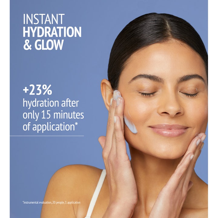 Comfort Zone Hydramemory Hydra Plump Mask 60 ml kasvonaamio antaa hehkua ja kosteuttaa ihoa syvältä.