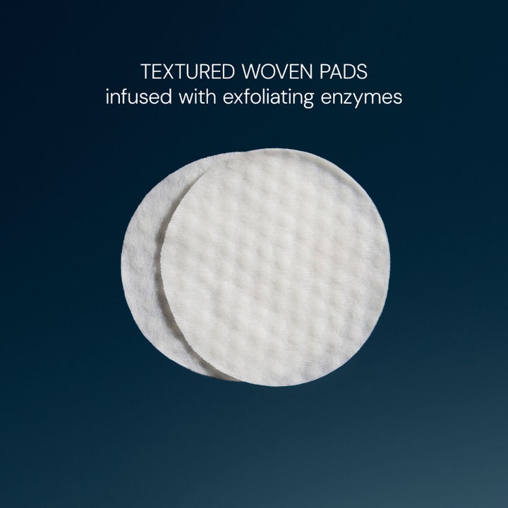 Elemis Dynamic Resurfacing Pads 60 kpl kuorintalaput kaksi valkoista teksturoitua kuitulevyä kuorivilla entsyymeillä
