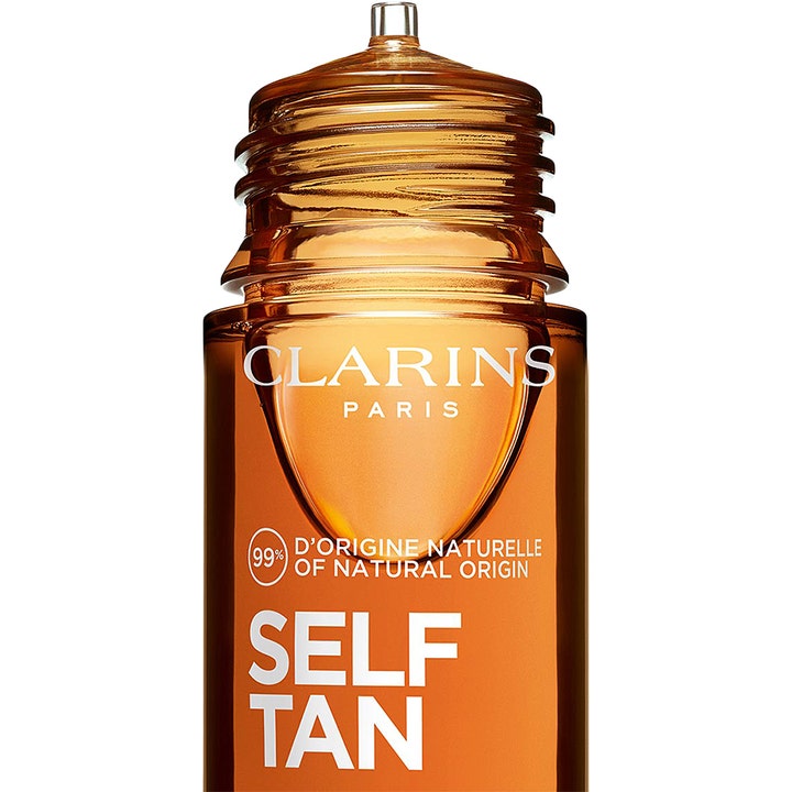 Clarins Radiance-Plus Golden Glow Booster Body 30 ml itseruskettavat tipat meripihkanvärisessä pullossa.