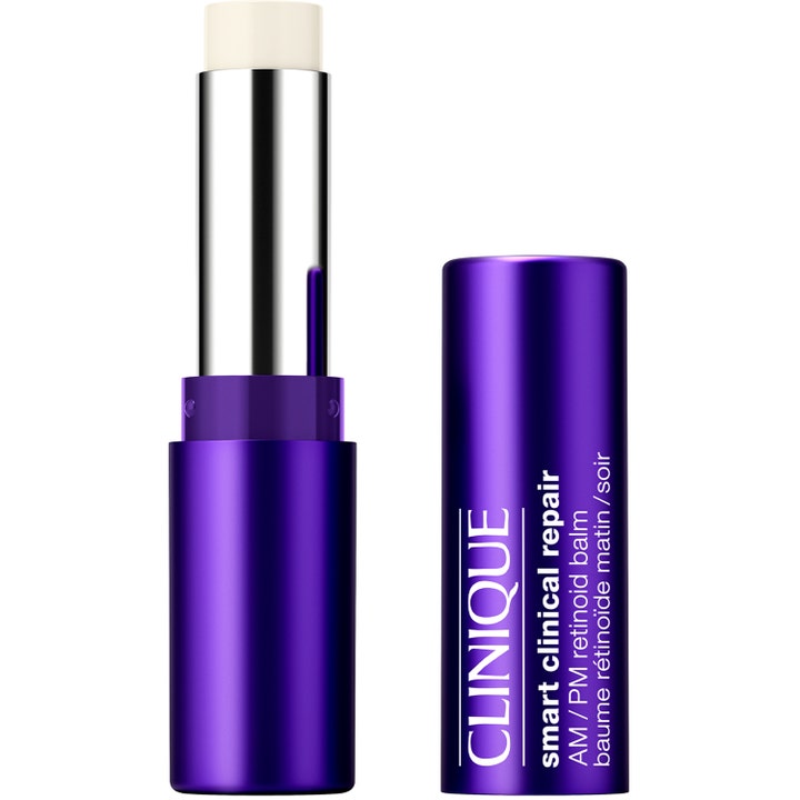 Clinique Smart Clinical Repair AM/PM Retinoid Balm silottava hoitopuikko violetissa metallihylsyssä vaalealla koostumuksella.