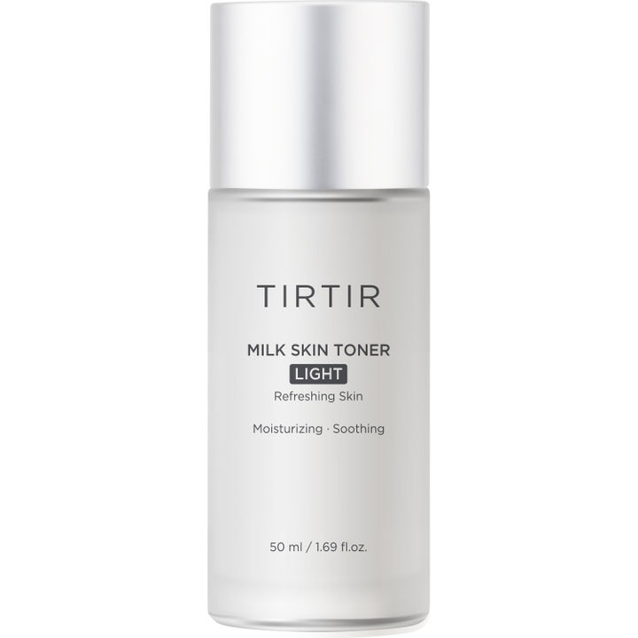 TIRTIR Milk Skin Toner Light 50 ml kosteuttava kasvovesi huurteisessa valkoisessa pullossa hopeisella korkilla