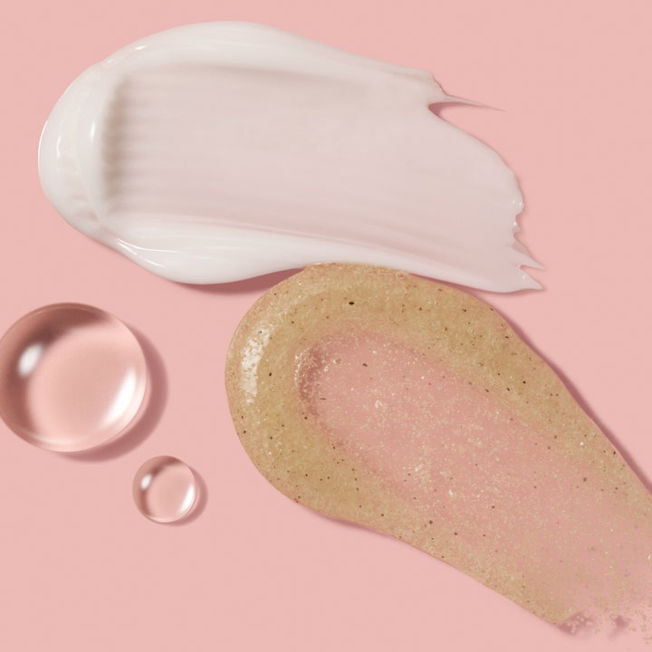 Ole Henriksen TOUCH Nourishing Body Oil 300 ml ravitseva vartaloöljy sekä voidetta, kuorintaa ja öljypisaroita.