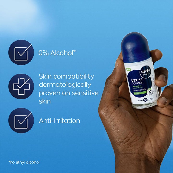 NIVEA MEN Sensitive Protect 50 ml roll-on deodorantti kädessä ehkäisee ihoärsytystä ja antaa 72h suojan.