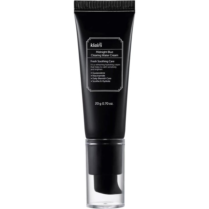Klairs Midnight Blue Clearing Water Cream 20 g rauhoittava kasvovoide mustassa pumpputuubissa kirkkaalla korkilla.