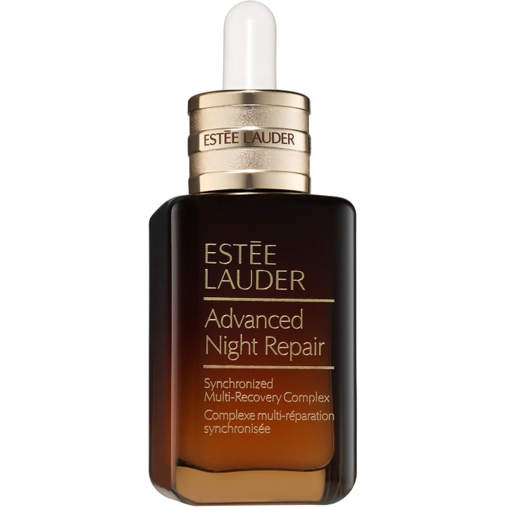 Estée Lauder Advanced Night Repair uudistava seerumi ruskeassa lasipullossa, jossa on kultainen pipettikorkki