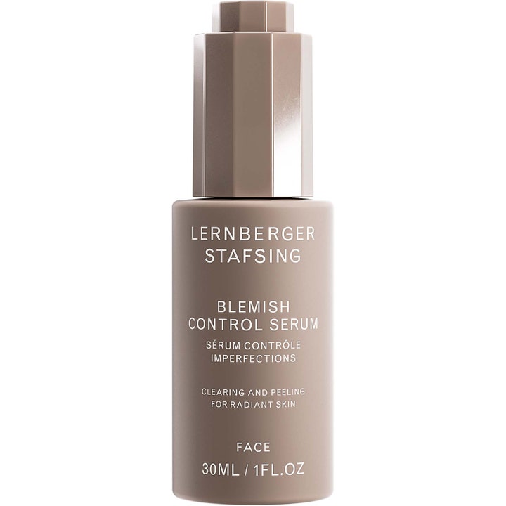 Lernberger Stafsing Blemish Control Serum 30 ml epäpuhtauksia hoitava kasvoseerumi beigessä pullossa hopeisella korkilla