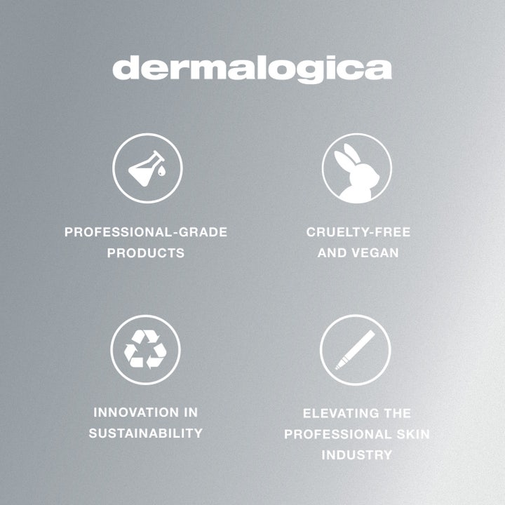 Dermalogica Special Cleansing Gel 250 ml puhdistusgeeliä kaadetaan käsille vaahtoavaa puhdistusta varten.