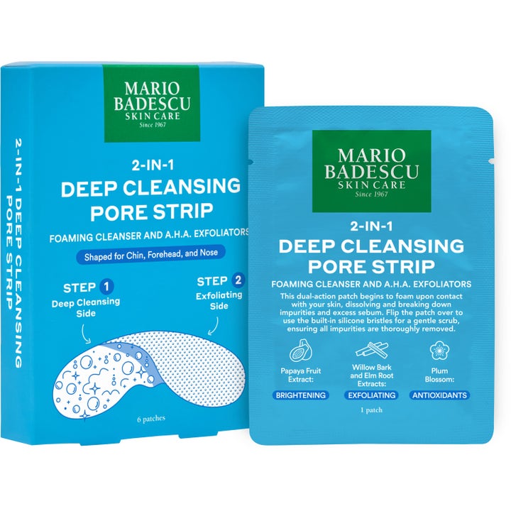 Mario Badescu 2-In-1 Deep Cleansing Pore Strip 6 kpl kirkastava AHA-kasvoputsari sinisessä pakkauksessa ja pussissa.