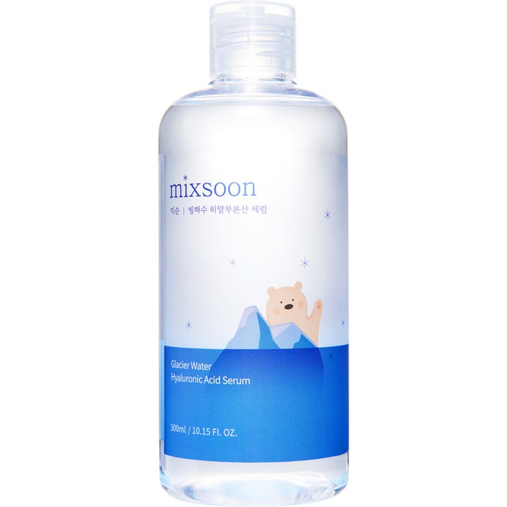 Mixsoon Glacier Water Hyaluronic Acid Serum 300 ml kosteuttava seerumi kirkkaassa jääkarhukuvioisessa pullossa.