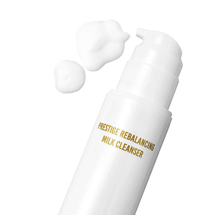 Lenoites Prestige Rebalancing Milk Cleanser 200 ml tasapainottava puhdistusmaito kermainen koostumus ja pumppupullo