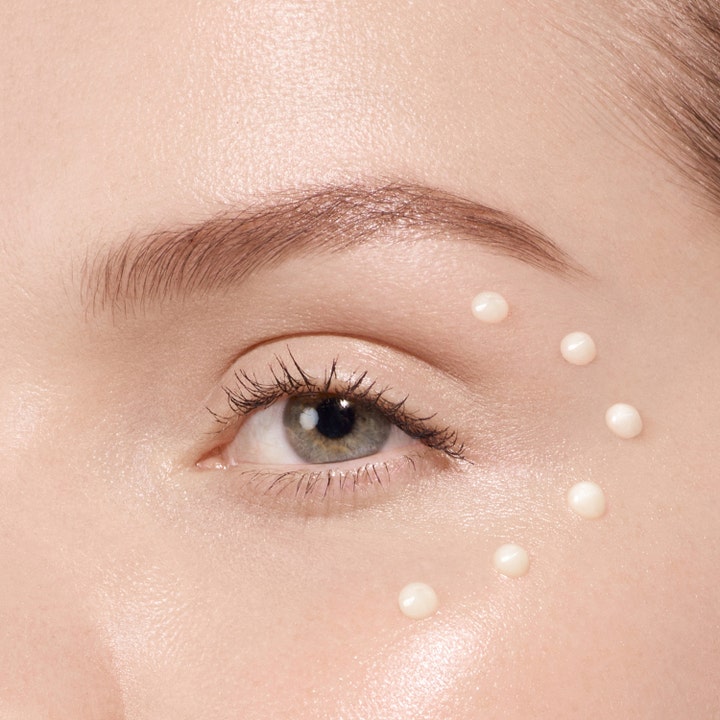 Lancôme Absolue The Eye Cream 20 ml silmänympärysvoide viidellä pisteellä silmäkulmassa