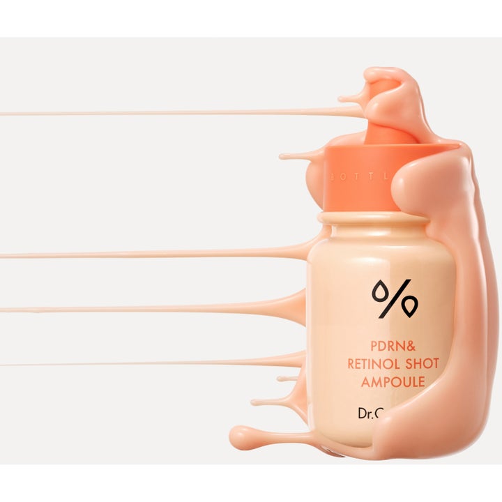 Dr. Ceuracle PDRN & Retinol Shot Ampoule 30 ml silottava seerumi ja vaaleanpunainen kermainen koostumus.