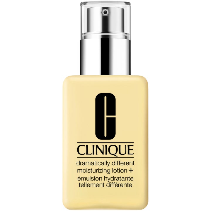 Clinique Dramatically Different Moisturizing Lotion+ kosteusemulsio keltaisessa pullossa hopeisella pumpulla.
