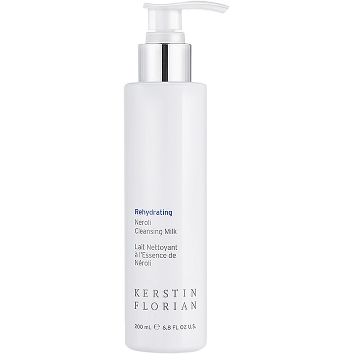 Kerstin Florian Rehydrating Neroli Cleansing Milk 200 ml kosteuttava puhdistusmaito valkoisessa pullossa hopeisella pumpulla.