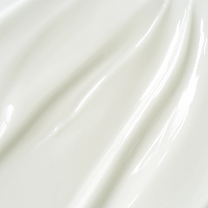 Biotherm Aquascreen Uv Daily SPF50 40 ml kosteuttava aurinkovoide kasvoille, valkoinen ja sileä kermainen koostumus