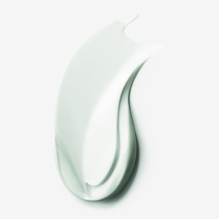 Estée Lauder DayWear Anti-Oxidant Creme 30 ml kosteuttava päivävoide raikkaan vaaleanvihreänä voidepyyhkäisynä.