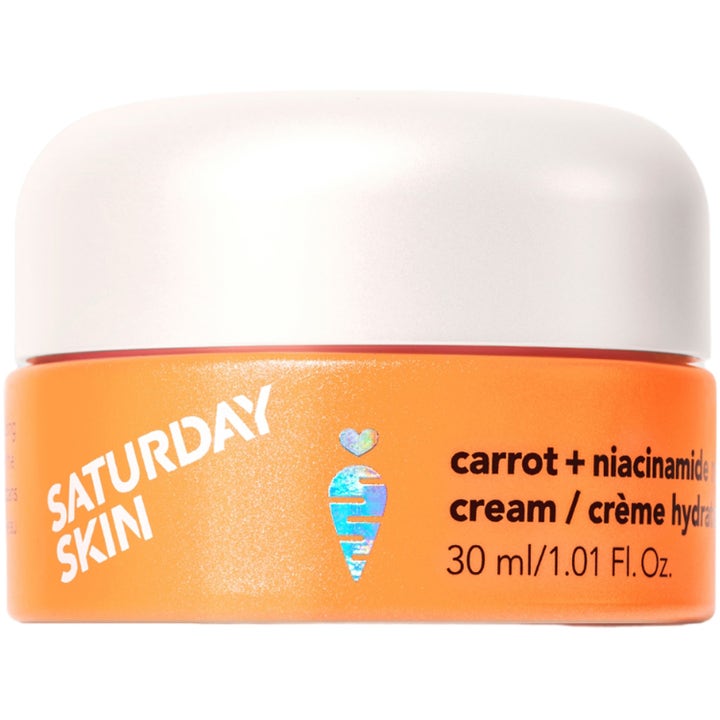 Saturday Skin Carrot + Niacinamide Cream 30 ml kirkastava kasvovoide oranssissa purkissa valkoisella kannella
