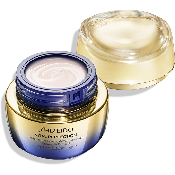 Shiseido Vital Perfection Advanced Day Cream 50 ml kiinteyttävä päivävoide avatussa kultaisessa lasipurkissa