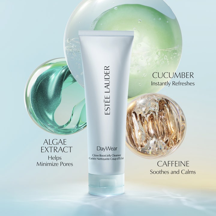 Estée Lauder Daywear Glow Boost Jelly Cleanser 125 ml kirkastava puhdistusgeeli tuubissa levä- ja kurkku-uutteella.