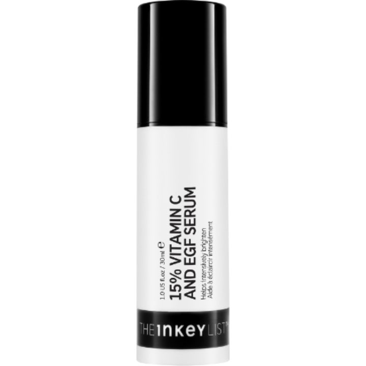 The INKEY List 15% Vitamin C and EGF Serum 30 ml kirkastava seerumi valkoisessa pumppupullossa.