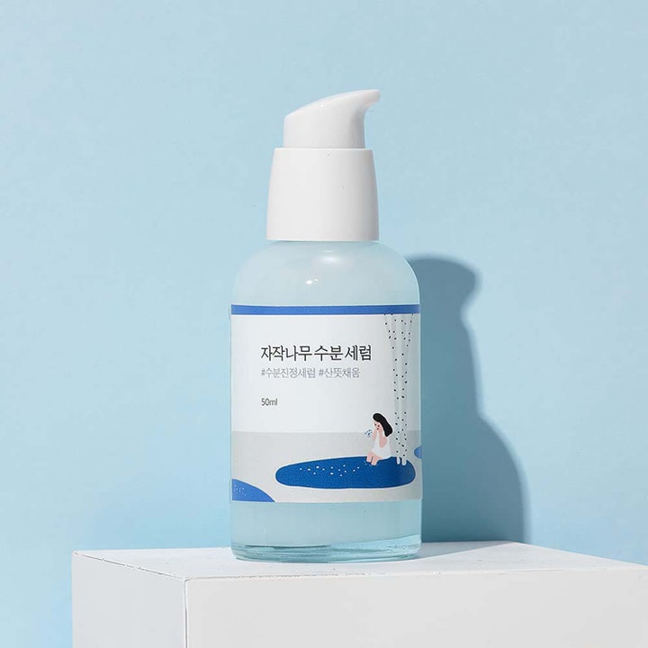 Round Lab Birch Juice Moisturizing Serum 50 ml kosteuttava koivunmahlaseerumi läpinäkyvässä pumppupullossa