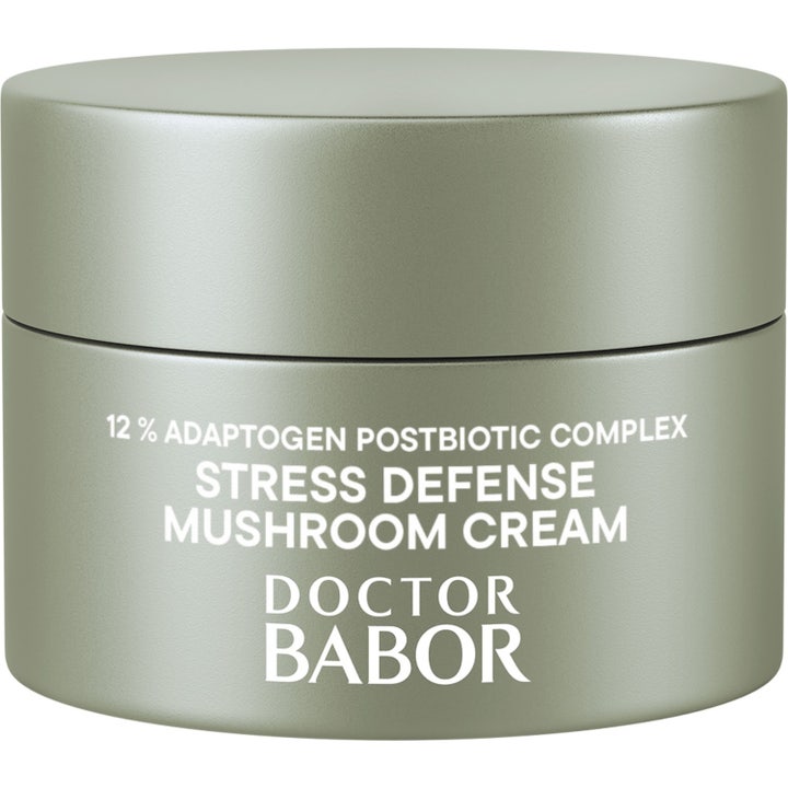 Doctor Babor Cleanformance Stress Defense Mushroom Cream 50 ml rauhoittava kasvovoide huurteisessa lasipurkissa vihreällä kannella.