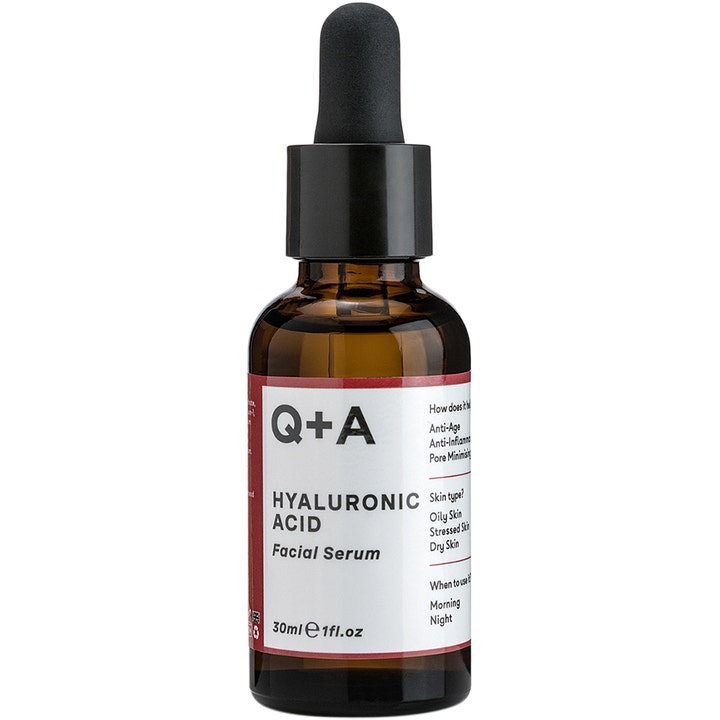 Q+A Hyaluronic Acid Facial Serum 30 ml kosteuttava kasvoseerumi ruskeassa lasipullossa mustalla pipetillä