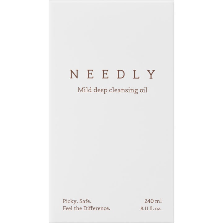 NEEDLY Mild Deep Cleansing Oil 240 ml syväpuhdistava puhdistusöljy minimalistisessa valkoisessa pakkauksessa.