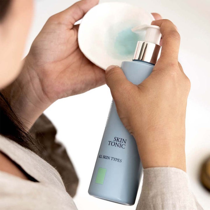Beauté Pacifique Toner All Skin 200 ml kosteuttava kasvovesi jota annostellaan pumpulla vanulapulle.