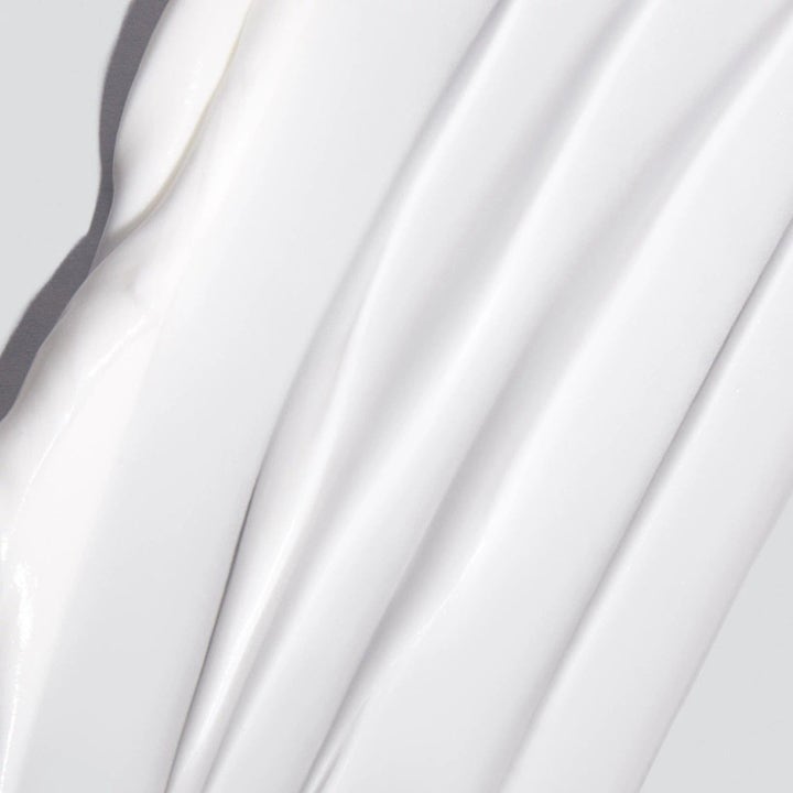 Dermalogica Skin Smoothing Cream Duo kosteuttava kasvovoide silottaa ihoa täyteläisellä ja pehmeän valkoisella koostumuksellaan
