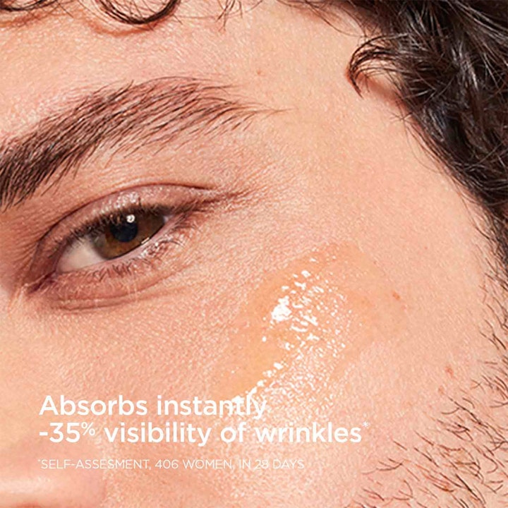 Clarins Double Serum Light Texture 30 ml kevyt seerumi imeytyy heti ihoon ja vähentää ryppyjen näkyvyyttä.