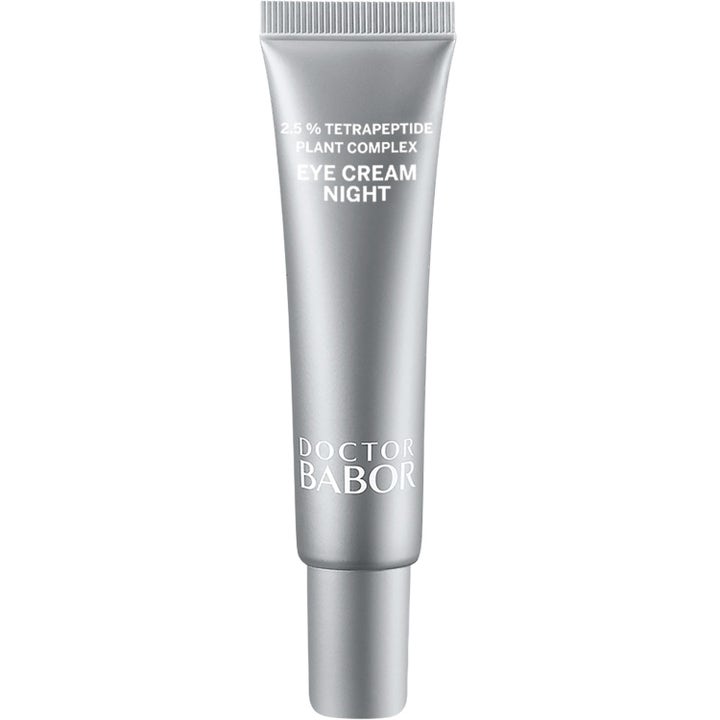 Babor Doctor Babor Eye Cream Night 2,5 % tetrapeptidikompleksia sisältävä uudistava silmänympärysvoide hopeisessa tuubissa.